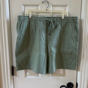 Men’s Casual Shorts from Gap, NWT, Size XXL